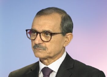 نظام مير محمدي.. كاتب حقوقي وخبير في الشأن الإيراني