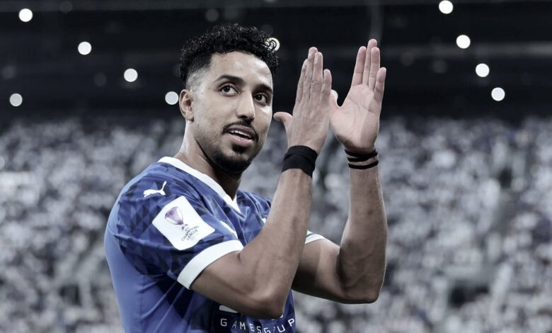 غياب سالم الدوسري عن مواجهة الاتفاق بسبب الإنفلونزا وتأجيل جلسة تجديد عقده مع الهلال