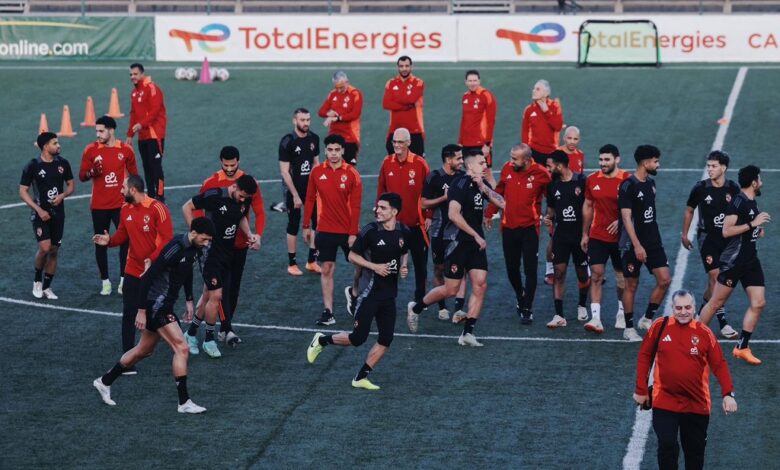 الأهلي يبدأ استعداداته في جنوب إفريقيا لمواجهة صنداونز في نصف نهائي دوري الأبطال