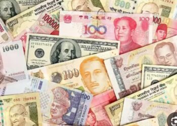 انتعاش العملات الآسيوية يتحدى قوة الدولار وتصعيد ترامب