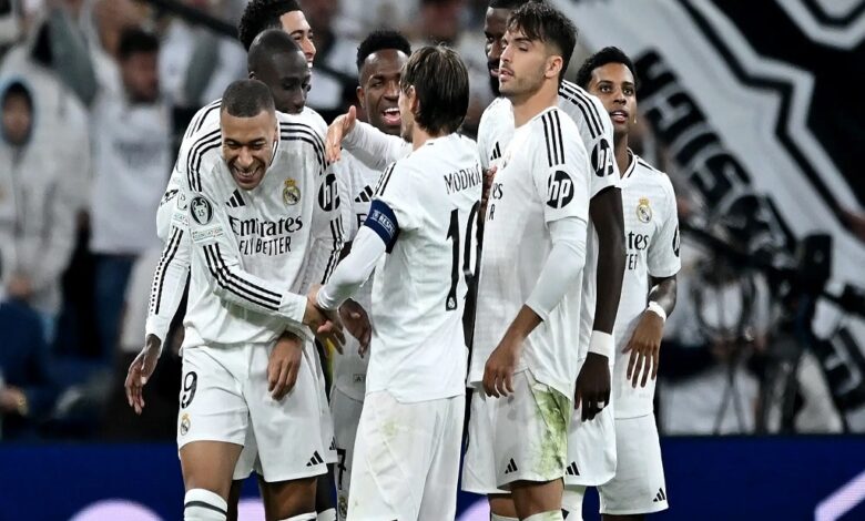 مفاجآت بالجملة في تشكيل ريال مدريد للكلاسيكو.. جولير أساسي وتشواميني قلب دفاع