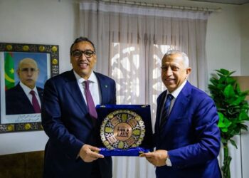 رئيس الأكاديمية العربية يلتقي وزير التعليم العالي الموريتاني لتعزيز التعاون المشترك