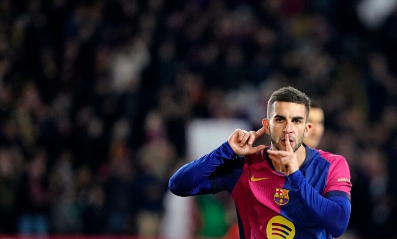أستون فيلا يطارد فيران توريس بعرض ضخم وبرشلونة يتمسك باللاعب