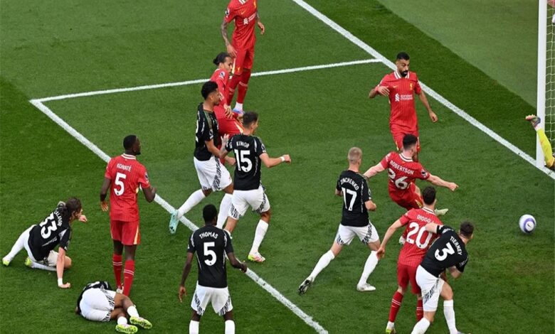 ليفربول يهدر تقدمه ويتعادل مع أرسنال في قمة مثيرة بالدوري الإنجليزي