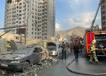 إيران تؤكد تعرض مواقع نووية لهجمات إسرائيلية محدودة.. والوكالة الدولية: تدمير جزئي في منشأة نطنز