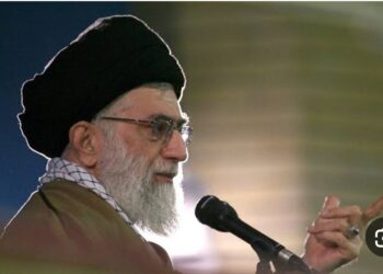 وول ستريت جورنال: الكيان يتراجع عن نفي سابق ويلمح لاستهداف خامنئي