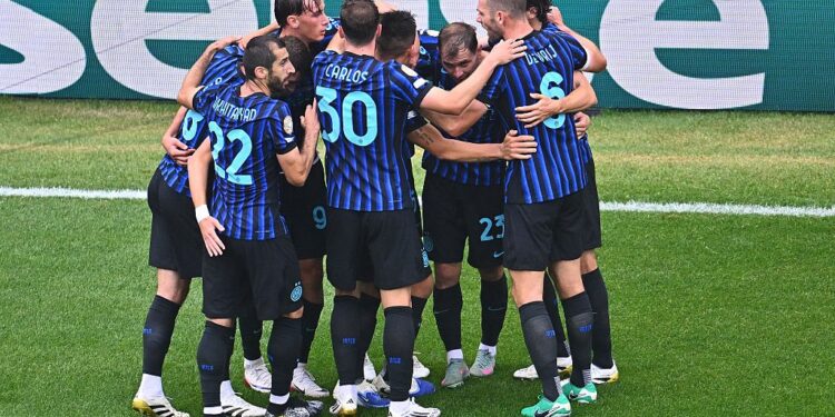 إنتر يقلب الطاولة على أوراوا.. وكاربوني يعود بهدف قاتل في كأس العالم للأندية