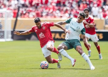الأهلي يسقط أمام بالميراس بثنائية ويعقد موقفه في مونديال الأندية