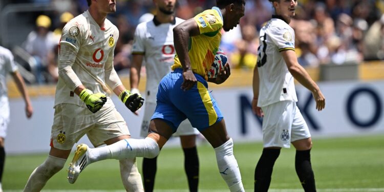 دورتموند يتفوق في ملحمة الأهداف ويهزم صنداونز 4-3 في كأس العالم للأندية
