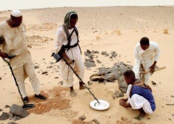 انهيار منجم ذهب في السودان يودي بحياة أكثر من 50 عاملاً وسط غياب الرقابة ووسائل الأمان