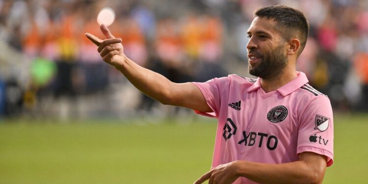 جوردي ألبا: مواجهة الأهلي لن تكون سهلة ونسعى لترك بصمتنا عالميًا