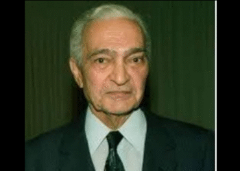 د. مصطفى خليل