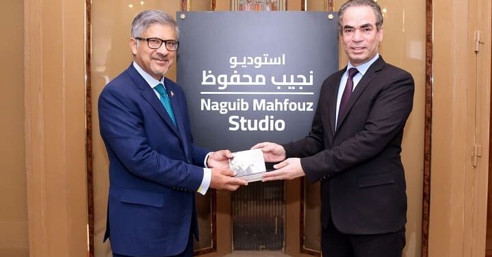 سفير باكستان في القاهرة يلتقي رئيس الهيئة الوطنية للإعلام المصري