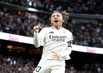 ميلان يقترب من ضم لوكا مودريتش في صفقة مفاجئة بعد نهاية مشواره مع ريال مدريد