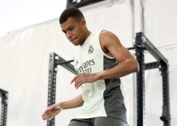 مبابي يقترب من العودة لتدريبات ريال مدريد بعد تعافيه من التهاب المعدة
