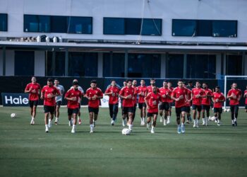 الأهلي يبدأ تدريباته في أمريكا استعدادًا لكأس العالم للأندية بمشاركة الصفقات الجديدة