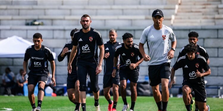 الأهلي يُنهي تحضيراته لموقعة بورتو بمران خفيف في نيوجيرسي