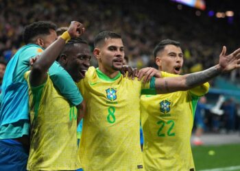 البرازيل تحسم تأهلها إلى مونديال 2026 بفوز صعب على باراجواي.. وفينيسيوس يسجل أول أهداف أنشيلوتي