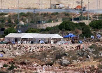 إسرائيل تستولي على أراض فلسطينية قرب رام الله لتوسيع بؤرة استيطانية