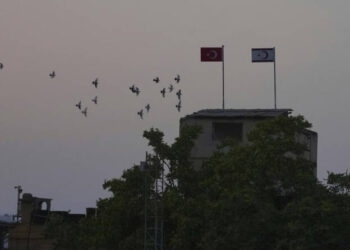 أردوغان من قبرص: ندعم حل الدولتين وحان وقت الاعتراف بالواقع