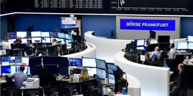 مؤشرات الأسهم الأوروبية تغلق على تباين 