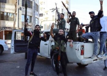 السويداء على شفير الانفجار: اشتباكات متجددة ونزوح جماعي وسط عجز إنساني