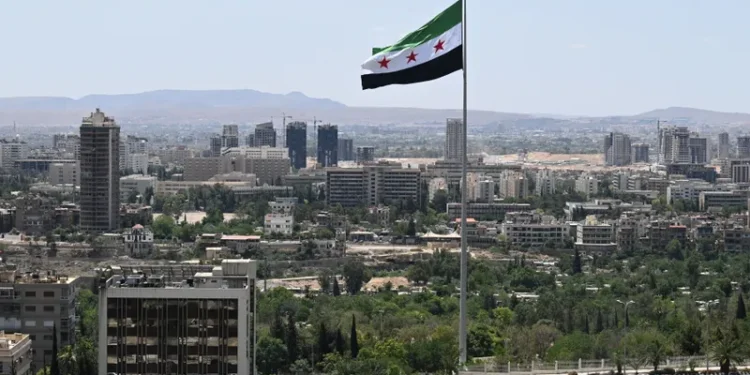 إسرائيل تعلن استهداف مدخل مقر هيئة الأركان السورية في دمشق