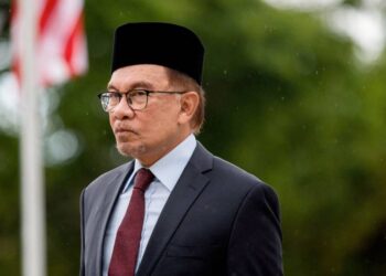ماليزيا تدعم موظفيها الحكوميين بمنح للدراسات العليا