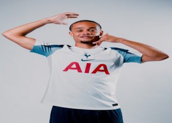رسميًا.. توتنهام يحسم صفقة الهولندي تشافي سيمونز من لايبزج مقابل 60 مليون يورو