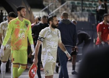 الصفاقسي يرفع الإيقاف ويقيد لاعبيه الجدد.. وعودة تاريخية لـ علي معلول بعد 9 سنواتالصفاقسي يرفع الإيقاف ويقيد لاعبيه الجدد.. وعودة تاريخية لـ علي معلول بعد 9 سنوات