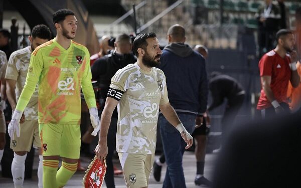 الصفاقسي يرفع الإيقاف ويقيد لاعبيه الجدد.. وعودة تاريخية لـ علي معلول بعد 9 سنواتالصفاقسي يرفع الإيقاف ويقيد لاعبيه الجدد.. وعودة تاريخية لـ علي معلول بعد 9 سنوات