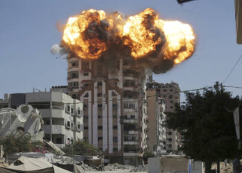 إنقاذ قطع أثرية لا تقدر بثمن في غزة في عملية خطرة