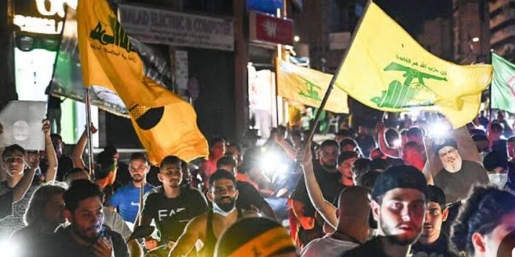 لبنان على مفترق طرق: نزع سلاح حزب الله يهدد الاستقرار