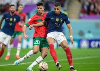 انضمام أشرف داري يكمل قائمة المغرب لمواجهتي النيجر وزامبيا بتصفيات المونديال