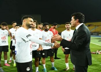 وزير الرياضة: منتخب مصر يقترب من المونديال وصلاح فخر وطني