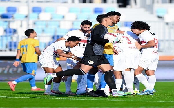 الزمالك يهزم الإسماعيلي بثنائية ويتصدر الدوري المصري