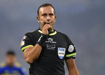 الأرجنتيني هيريرا يدير مواجهة مصر واليابان في مونديال الشباب