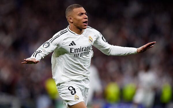 مبابي يحصد جائزة لاعب الشهر في ريال مدريد للمرة الرابعة