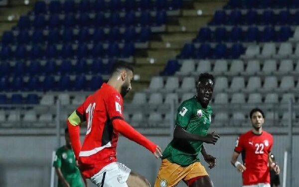 منتخب مصر يرتدي زيه التقليدي أمام إثيوبيا في تصفيات المونديال