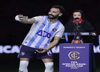 مهند لاشين: بيراميدز يحلم بمواجهة باريس سان جيرمان