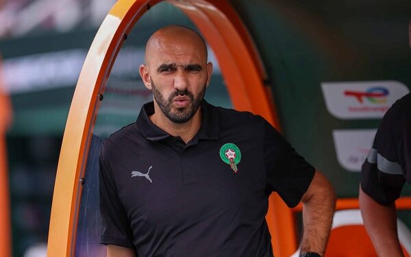 الركراكي يجتمع مع السكتيوي لحسم ملامح قائمة المغرب في كأس العرب