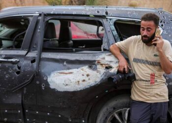 تصعيد جديد في غزة: مقتل 33 فلسطيني جراء غارات إسرائيلية عنيفة