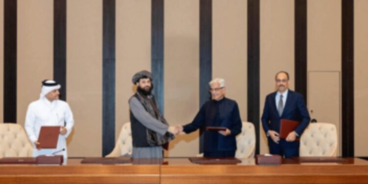 باكستان وأفغانستان تعقدان محادثات في إسطنبول