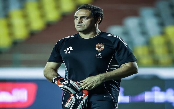 الأهلي يعلن رحيل أمير عبد الحميد ومحمد نجيب وعبد الرحمن عيسى من الجهاز الفني رسميًا