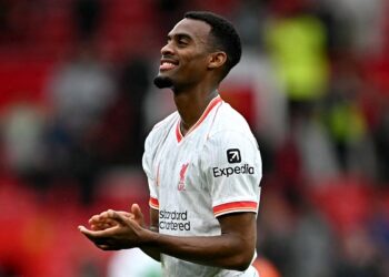 ليفربول يفتقد جرافنبرخ أمام آينتراخت فرانكفورت بسبب إصابة الكاحل