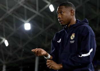 إصابة ألابا تبعده عن الكلاسيكو.. ريال مدريد يواجه أزمة دفاعية قبل مواجهة برشلونة