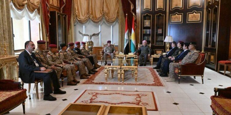 بارزاني ووفد عسكري عراقي يبحثان إنهاء مهام قوات التحالف وخطر داعش