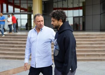 تجاهل حسام غالي.. محمود الخطيب يشكر رباعي المجلس السابق