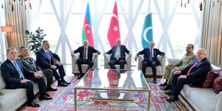 تحالف متجدد: باكستان وتركيا توحدان المواقف لتعزيز النفوذ الإقليمي