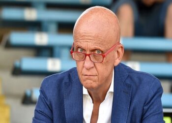 كولينا يعلن تجربة قانون جديد في كأس العرب: خروج المصاب لدقيقتين واستثناء الحراس